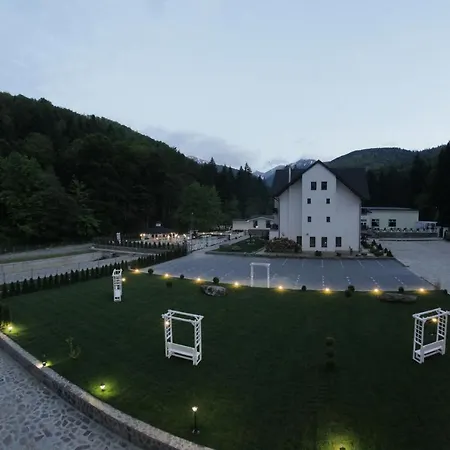 Pastravaria Popas Hotel 4*