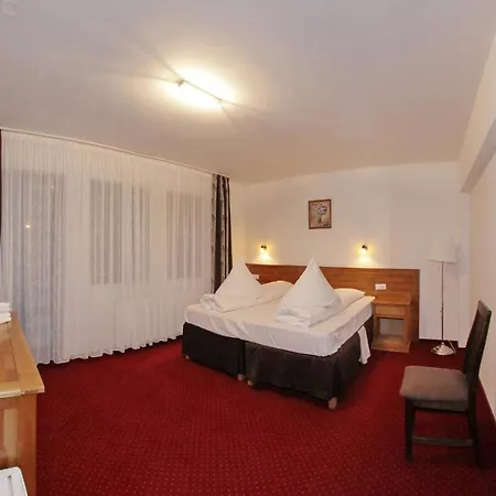 Hotel Pastravaria Popas 4*